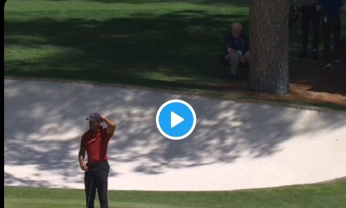 Watch as Tiger woods bid farewell to golf legend……..