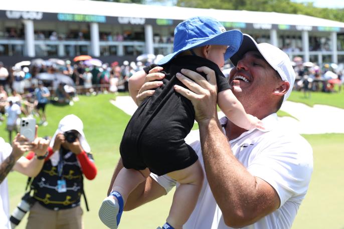 Father-Son Bond Leads to Historic Victory: Brooks Koepka Makes LIV History as Four-Time Champ!