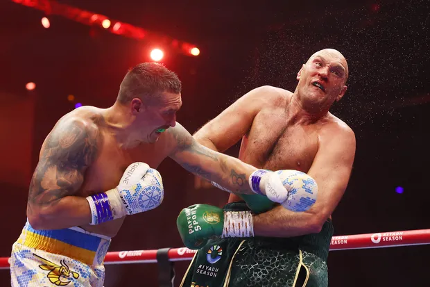 Tyson Fury’s Undefeated Streak Comes to a Shocking End as Oleksandr Usyk Claims Victory in an Unforgettable Heavyweight Showdown”