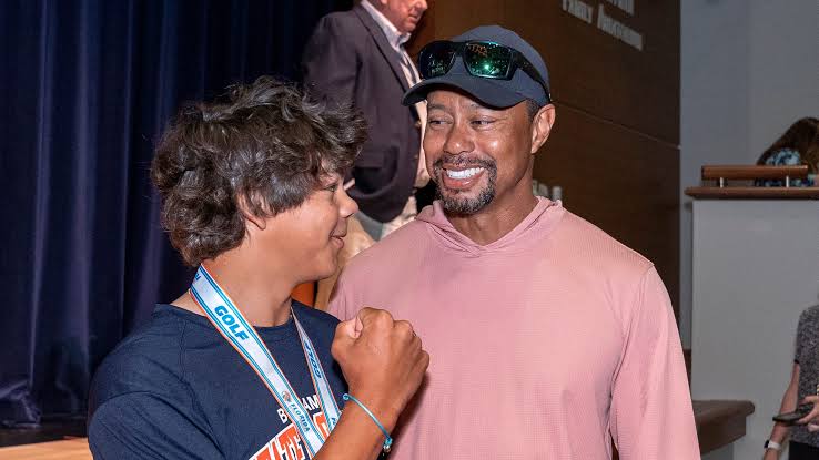 Exclusive: Inside Charlie Woods’ Heartwarming Celebration with Mom and Dad After Winning Golf Title – You Won’t Want to Miss This!