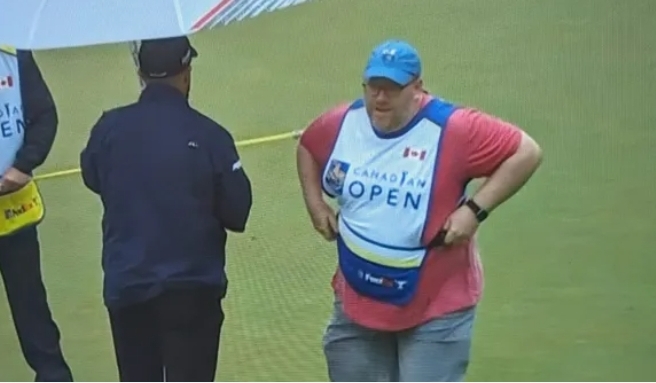 Fan Steps in to Replace Tiger Woods’ Former Caddie in Hilarious Twist at RBC Canadian Open