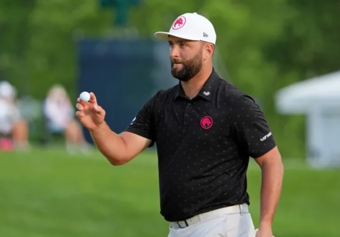 Former PGA Tour Winner Criticizes Jon Rahm’s Remarks Following LIV Golf Move