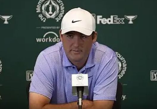 Scottie Scheffler’s response to unexpected Tiger Woods question while being……