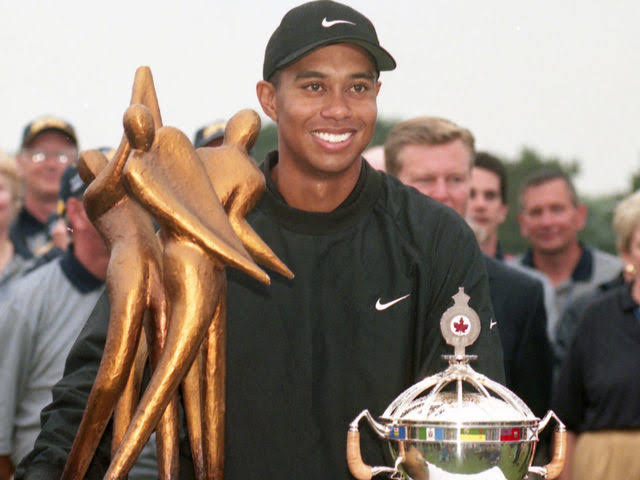 The Champion’s Roar: Tiger Woods’ Unforgettable Victory at the 2000 Canadian Open