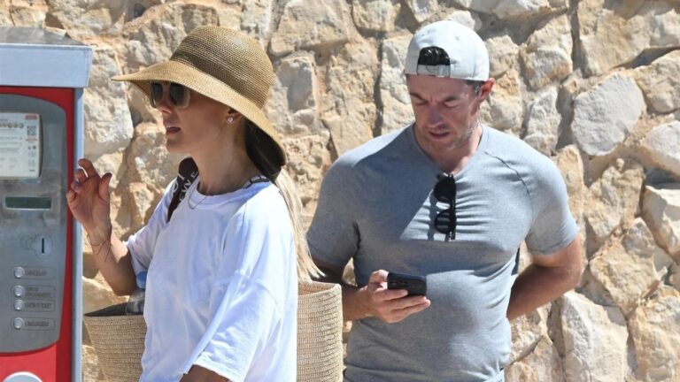 Rory McIlroy and Erica Stoll’s holiday statement after fast Open exit sums up their marriage