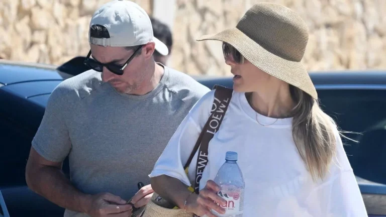 The Unveiled Truth Behind Rory McIlroy and Erica Stoll’s Portuguese Getaway: No Signs of Romance Amid Reconciliation