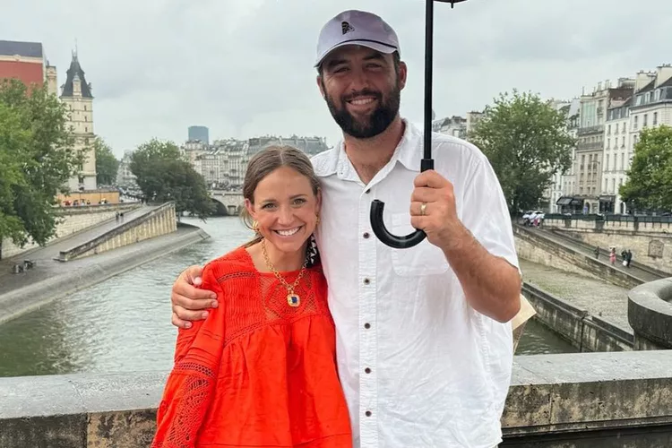 Scottie Scheffler Plays Tourist in Paris During Olympics as He Jokes His Infant Son ‘Loved the Louvre’