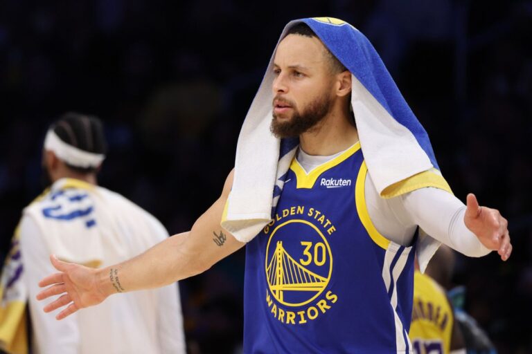 “Former Warriors Star Reveals Shocking Truth About Steph Curry’s Game-Changing Move After Durant Left!”