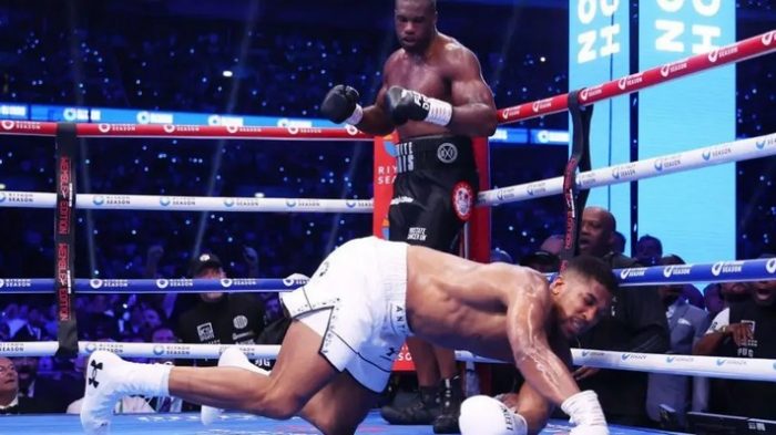 “Anthony Joshua’s Shocking Defeat: The Road to Redemption and What Comes Next”