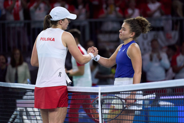 Jasmine Paolini chwali Igę Świątek za to, co zrobiła w trzecim secie po “innej” rywalizacji podczas Billie Jean King Cup