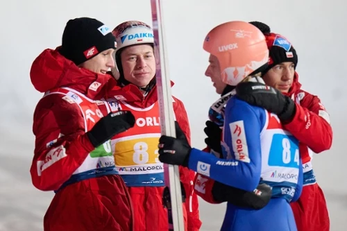 Paweł Wąsek znokautował konkurencję w Zakopanem. Kamil Stoch wrócił na podium