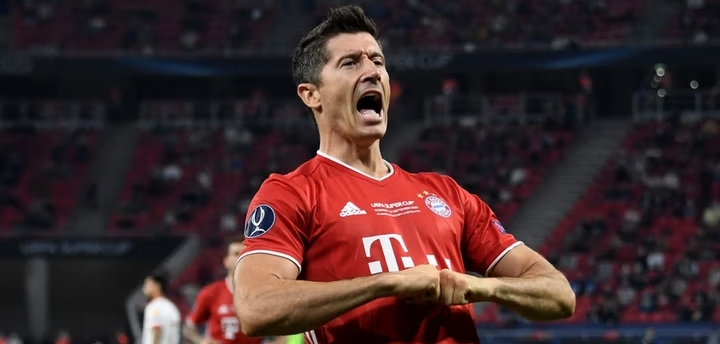 Robert Lewandowski najlepszym piłkarzem XXI w.! Niemcy docenili Polaka