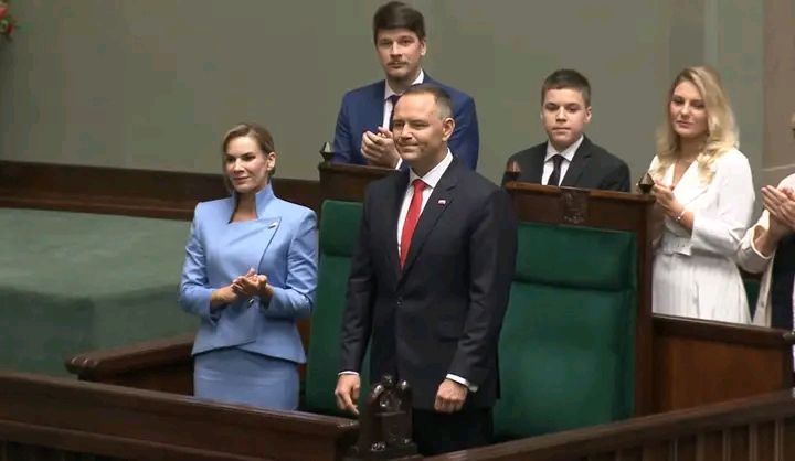 Mistrz świata pojawił się na zaprzysiężeniu Nawrockiego. Nie krył zadowolenia ❗️