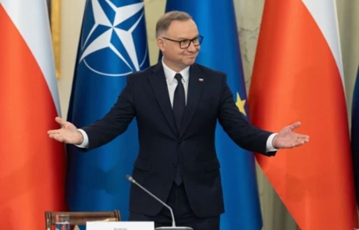 10 lat prezydenta Andrzeja Dudy. Koalicja jeszcze za nim zatęskni