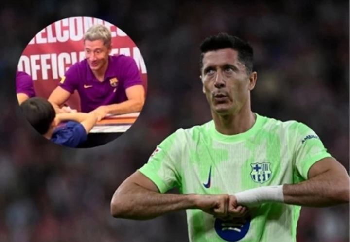 Młody kibic zaskoczył Lewandowskiego. Wymowna reakcja piłkarza Barcelony. Inaczej nie mógł tego skomentować