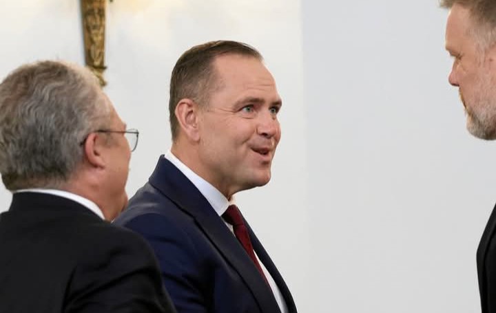 Były mistrz świata się nie certoli. Oto co powiedział o Nawrockim