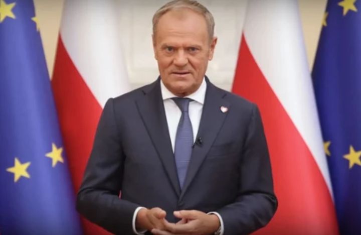 Nagranie Tuska tuż przed uroczystością. “Zwracam się do wszystkich Polaków”
