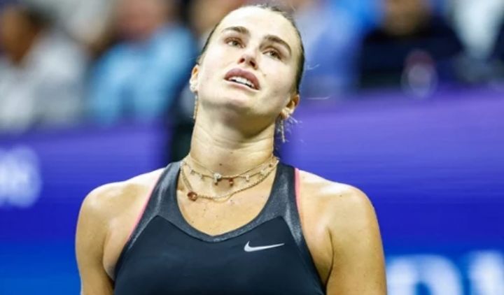 ‎Sabalenka z 4:2 na 4:6, euforia Amerykanów. Koniec półfinału z Pegulą po 125 minutach