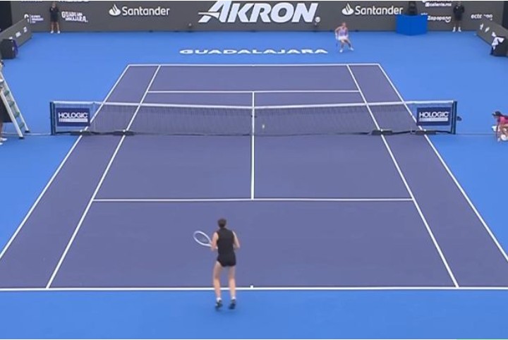 2, 6:0. Skompromitowała się. A dopiero była “postrachem” Świątek