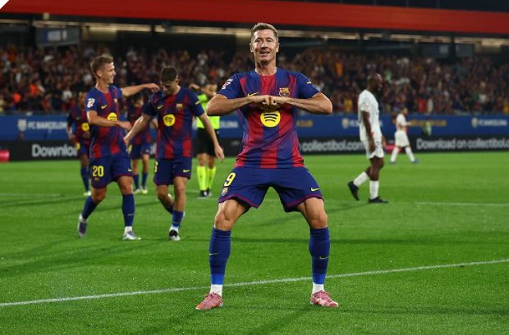 Lawina komentarzy po wyczynie Lewandowskiego. “37 lat. Król”