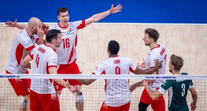 80 minut i koniec! Nikt nie ma takiej serii jak Polacy na MŚ. Grbić aż bił brawo