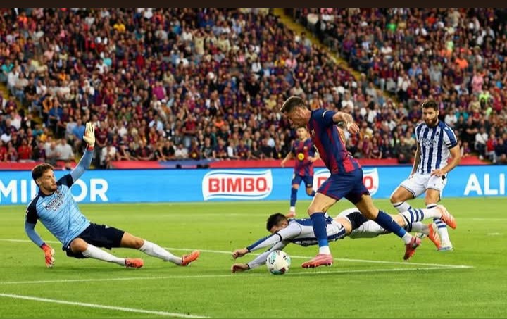 Hiszpanie nie czekali do końca meczu. Tak ocenili Lewandowskiego i Szczęsnego