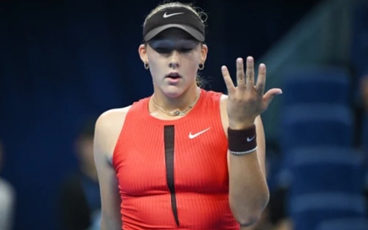 Męczarnie na start, 6:1 w drugim secie. 92 minuty walki w meczu Andriejewej