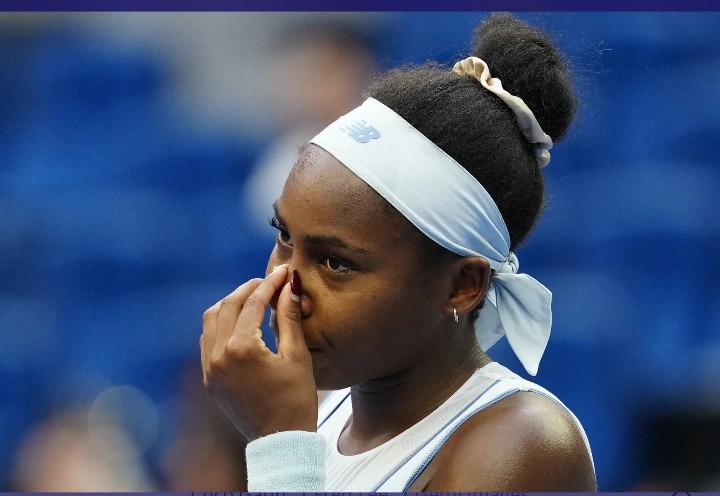 Gauff miała zacząć pogoń za Świątek. Zepchnięta do defensywy. Koniec po 88 minutach