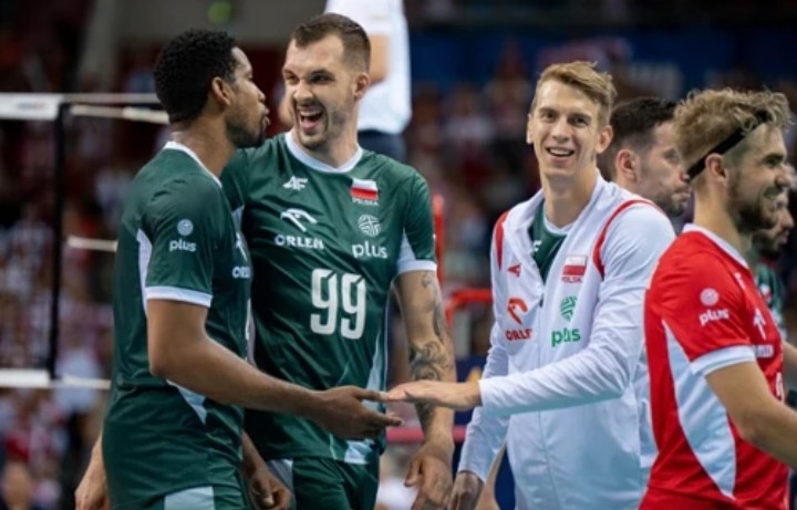 Żegnają polskiego siatkarza, zaczyna nowy etap. Odważny ruch gwiazdy kadry Grbicia