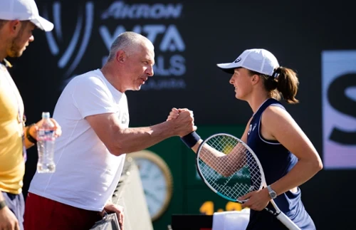 Świątek kompletnie zaskoczona pytaniem. “Jezu!” I zaczęła mówić o ojcu