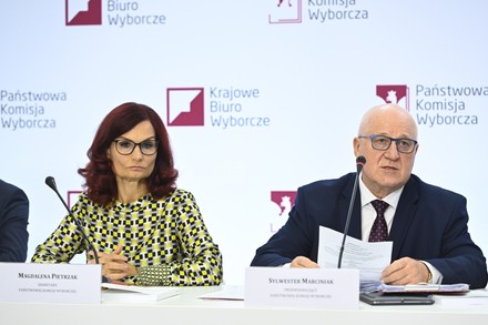 Sąd zatwierdza ponowne przeliczenie głosów w wyborach prezydenckich w Polsce po ujawnieniu wyciekłych dowodów fałszowania wyborów przez przewodniczącego PKW; termin ogłoszony na 2026 rok.