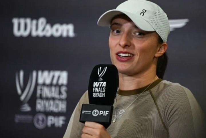 Przyłapali Świątek na Mauritiusie. Wydało się, z kim bawi się na wakacjach