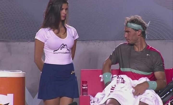 Podawała piłki Nadalowi, on nie mógł się powstrzymać. Oto co teraz robi