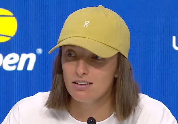 Tylko zobacz, co Iga Świątek dostała na święta od Wimbledonu. Absolutny hit!