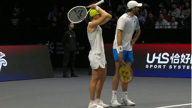 As serwisowy zakończył nietypowy mecz Igi Świątek