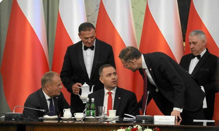 Nawrocki też się podpisał. To już się dzieje na całym świecie