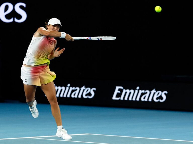 Świątek zaczyna Australian Open. Gra z kwalifikantką [NA ŻYWO]