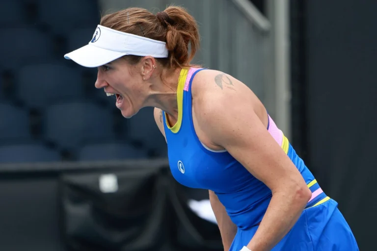 Polka walczyła z turniejową “3”. 90 minut starcia na WTA. Ta passa ciągle trwa