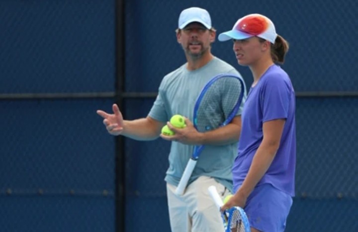 Były trener Świątek zaczął mówić o zarobkach w tenisie. Ujawnił konkretne kwoty
