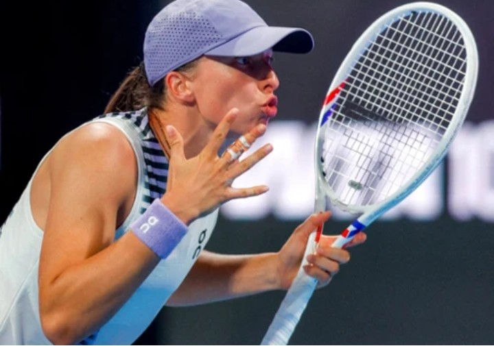 Obawy przed powrotem Świątek. “Coś złego dzieje się w środku”